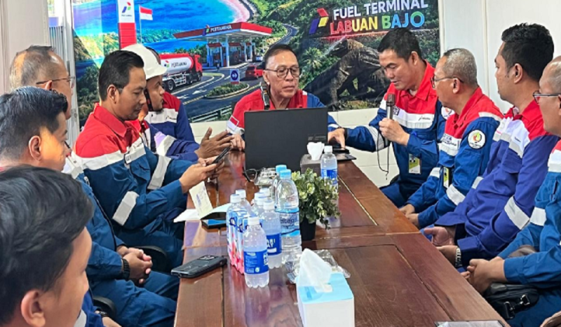 Komut Pertamina Tinjau Dampak Gempa, Pastikan Stok BBM NTT Aman