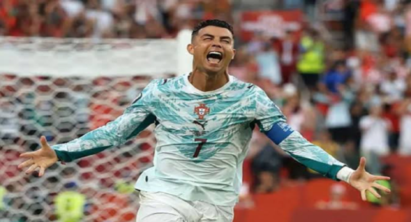 Sumbang 1 Gol saat Al Nassr Kalahkan Al Riyadh 4-0, Ronaldo Catat Rekor Cetak Gol 25 Musim Beruntun   