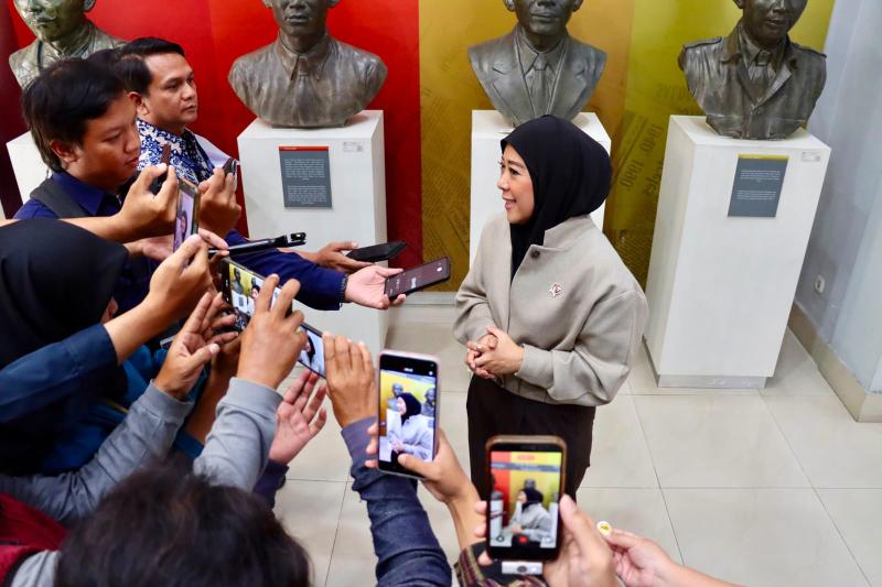 Kasus Yogi `Starlink`, Menkomdigi: Tetap Hormati Proses Hukum Namun Perlu Juga Langkah Solutif Melalui Pembinaan